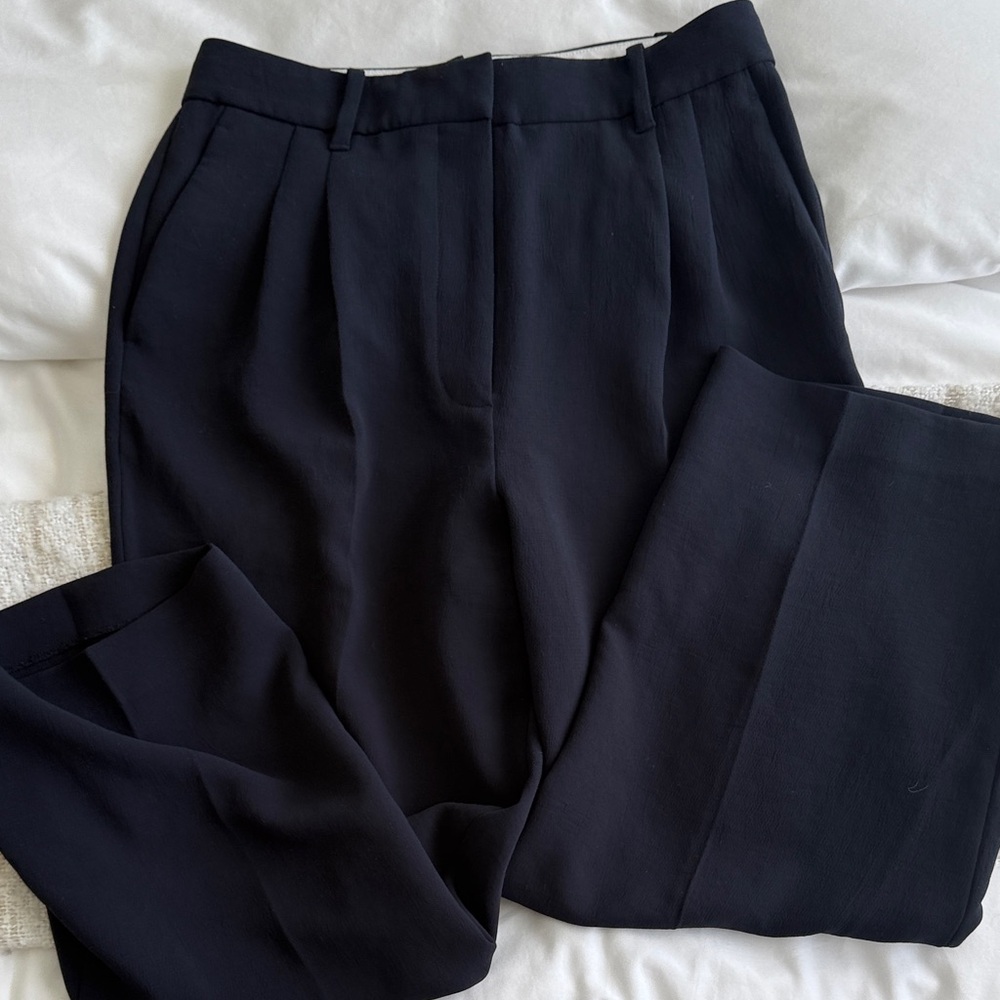 Aritzia Navy Effortless Pants